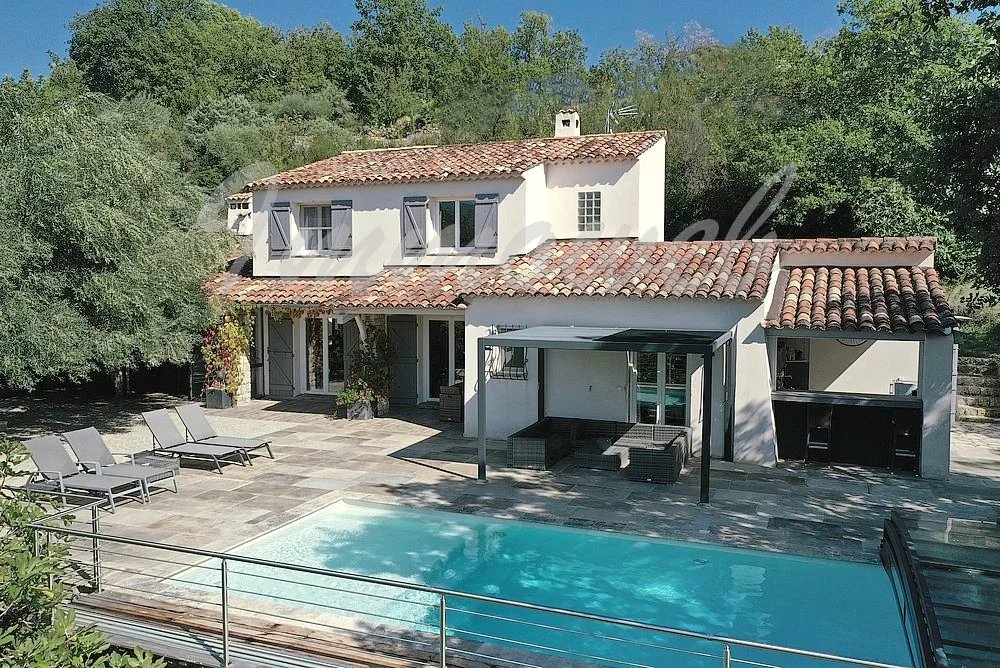 FAYENCE – Villa 220 m² avec piscine et appartement indépendant