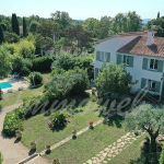Proche centre village Maison de charme de 200 m²