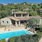 BELLE VILLA EN PIERRE DE 240 M² AVEC 4 CHAMBRES