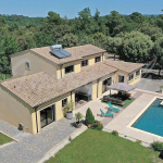 Proche commodités Belle villa de 257 m² avec appartement