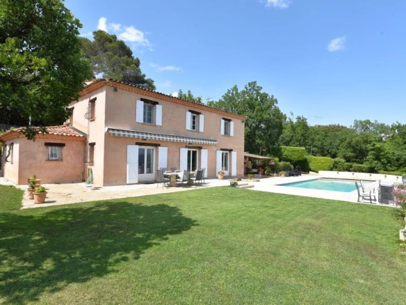 Vue lac de Saint Cassien Villa de 163 m² avec 4 chambres