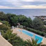 Villa with panoramic sea view – 4 apartments – Les Issambres