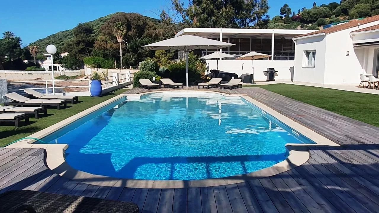 db00a16dd9e85d686cd2d1b80a70b564_d50239d13b_1280-original