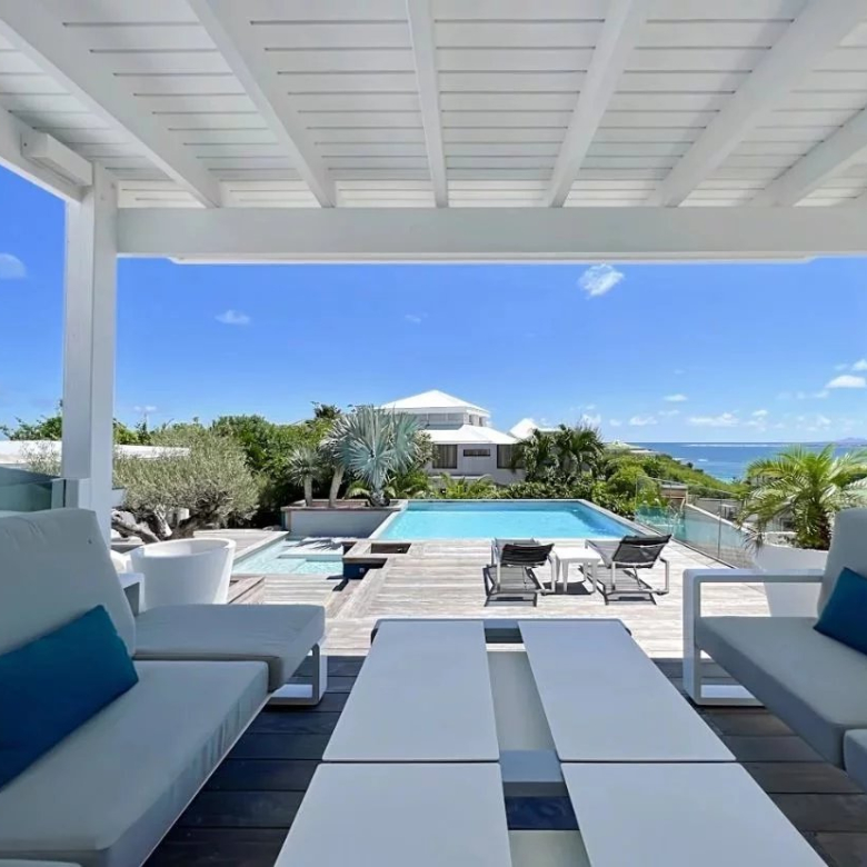 Beachfront villa in Kea, Greece – 5 bedrooms, sea view