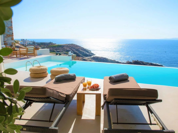 Villa pieds dans l’eau à Kea, Grèce – 5 chambres, vue mer