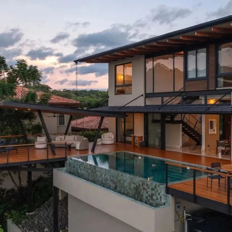 Villa Contemporaine Avec Vue Panoramique À Sorbo-Ocagnano