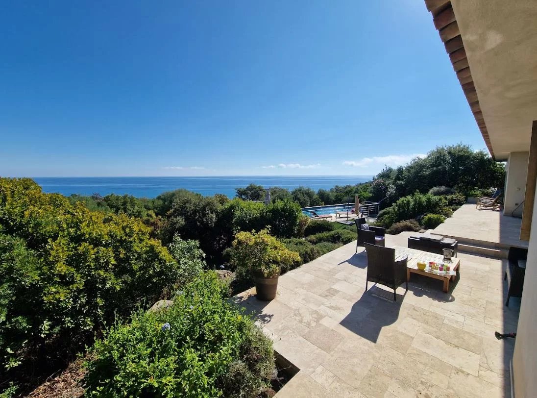 7e4e20b2716f45cffd827be66d90befa_18e2dadd4c_1096-original