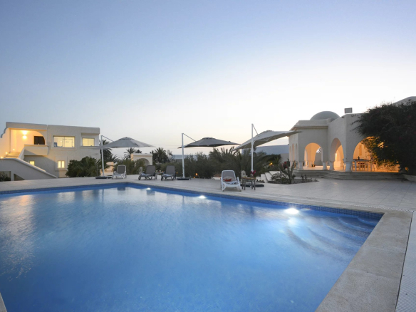Villa pieds dans l’eau Kerkennah Sfax Tunisie