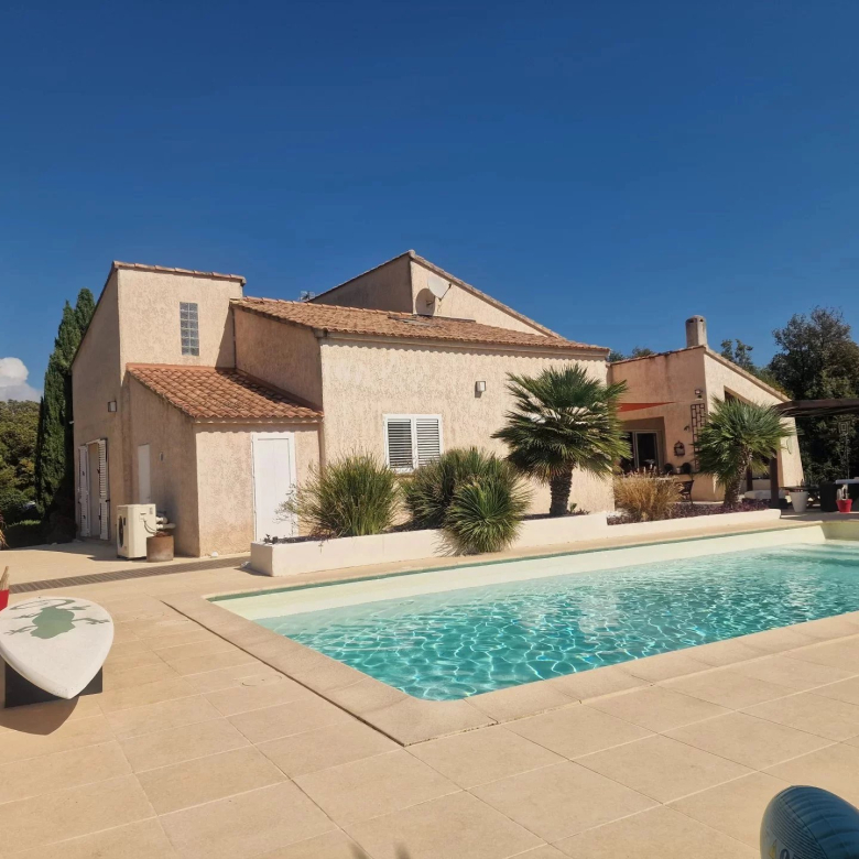 Luxury real estate photo | Charming Properties