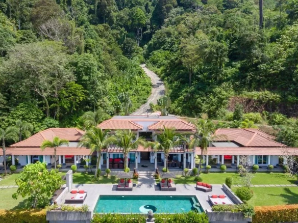 Impressive Luxury Villa in Patong Kathu, Phuket
