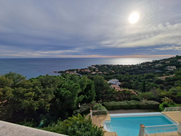 Vente Villa de Luxe vue mer panoramique | Les Issambres