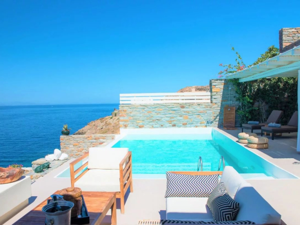 Villa pieds dans l’eau à Kea, Grèce – 5 chambres, vue mer