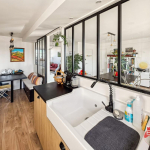 Large F3/4 crossing with veranda, terraces and clear view