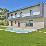 Splendeur Contemporaine à Mougins