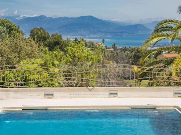 Exceptionnelle villa – vue mer – Cannes