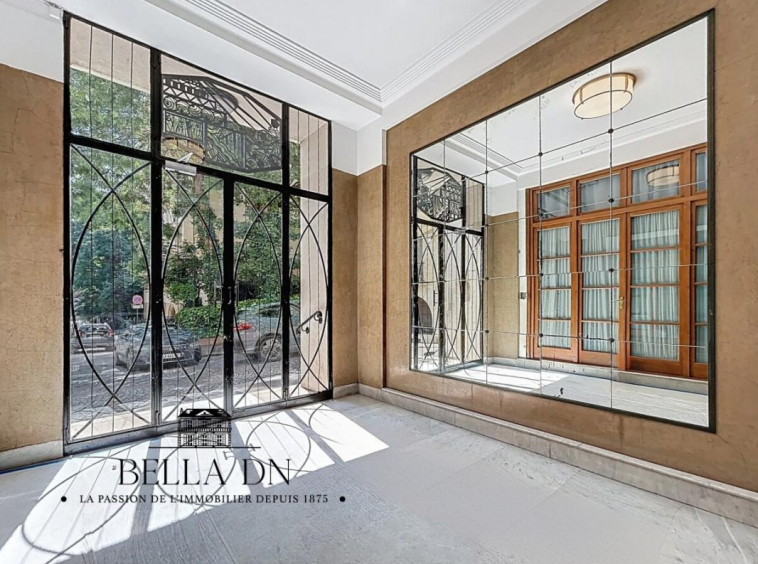 Apartment – ​​Paris – 144m²