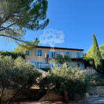 BASTIDE PROVENÇALE DE 300m², PISCINE, TERRAIN 4000M2, GARAGE