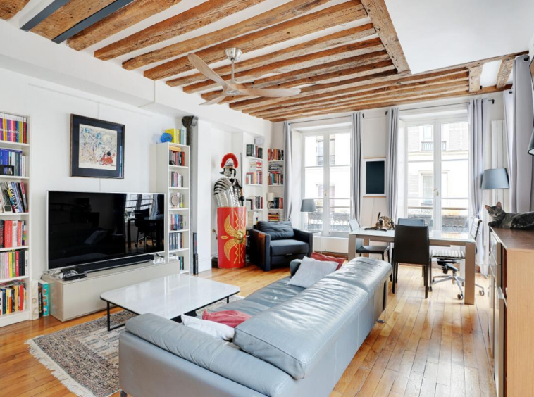 Beautiful 2-3 room apartment in a quiet location – Montorgueil – Paris 2 – 74m²