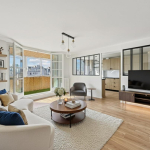 Un jardin suspendu sur Paris – F4 traversant rénové, lumièr