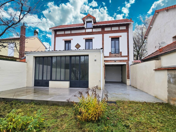 Maison ”Rétro-Moderne” – Saint-Maur-des-Fossés – 154m²
