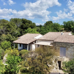 Magnificent luxury villa with a view in Venasque