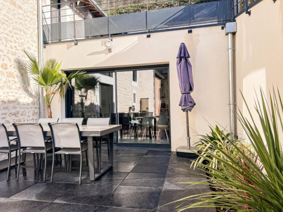 Charming renovated property in the city