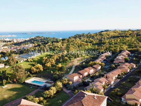 VILLA CANNES GRAND PARC – RARE