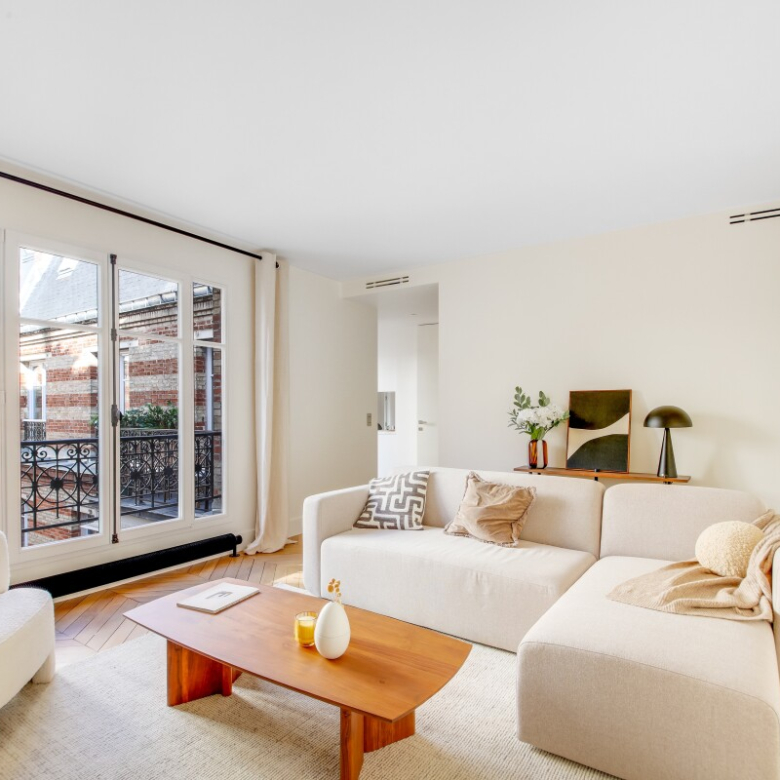 Malouinière de caractère en coeur de ville, cadre calme et p