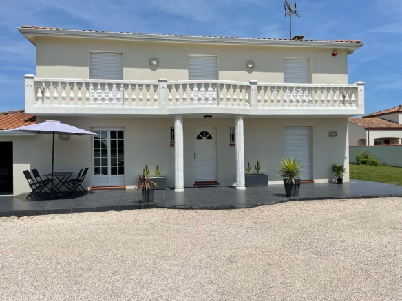 Luxe discret et tranquillité absolue : villa d’exception pro