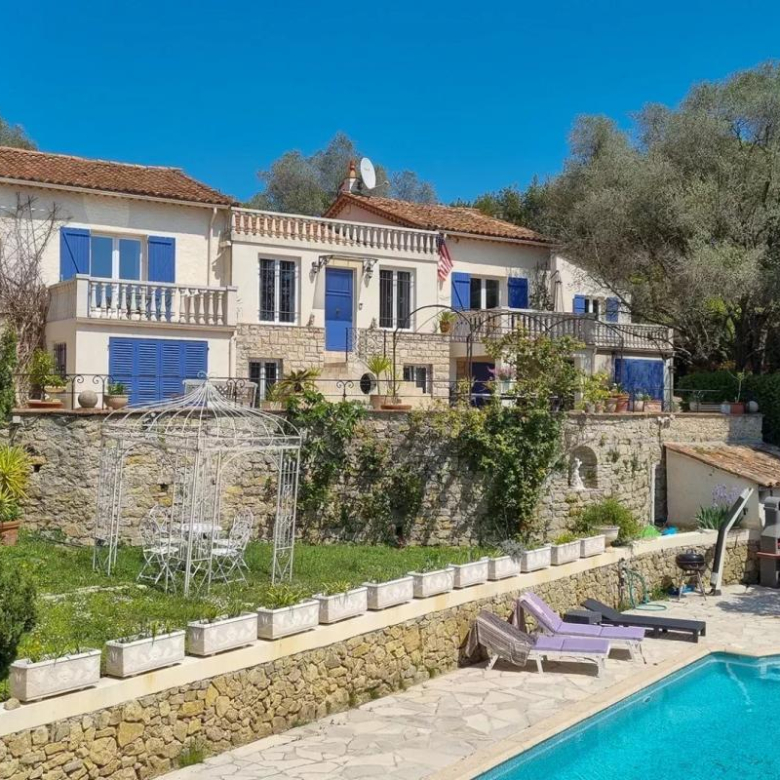 Maison – Saint-Jean-de-Sixt – 250m²