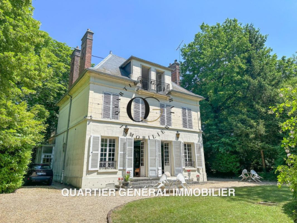 Maison de maitre Ivry le temple