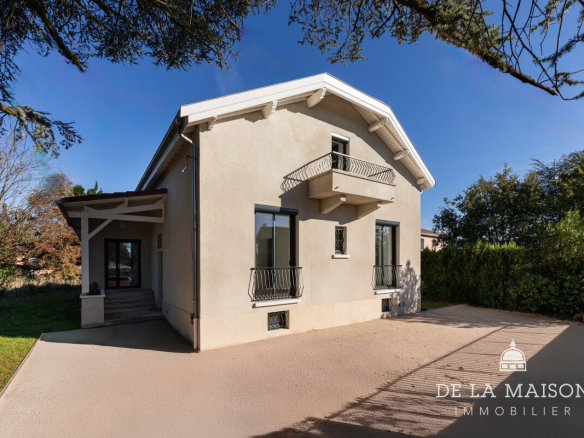 Maison – Écully – 208m²