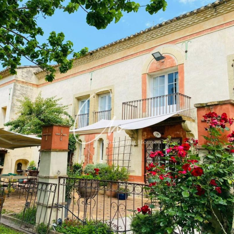 Maison – Colombes – 294m²