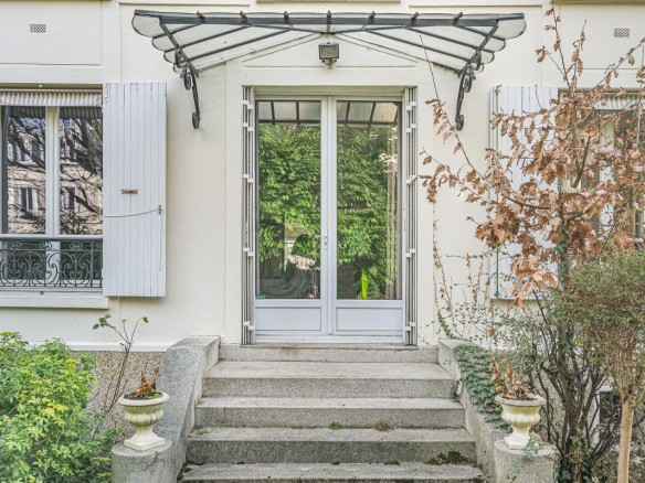 Maison – Colombes – 294m²