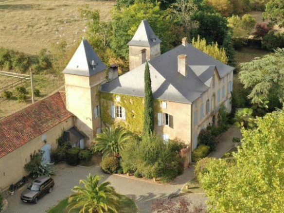castle – Lafitole – 765m²