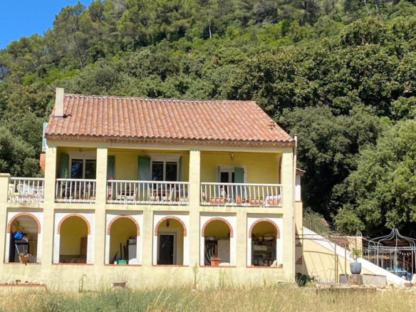 Villa – Signes – 390m²