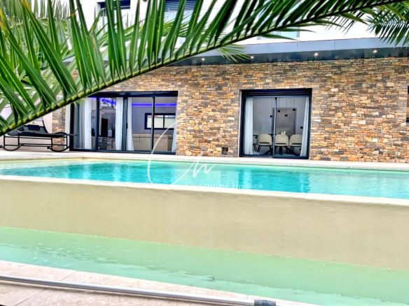 Contemporary house for sale, 6 rooms