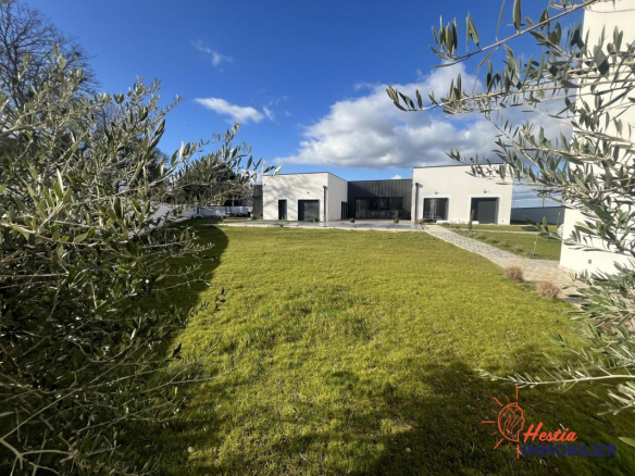 Propriété contemporaine d’exception – Piscine chauffée et