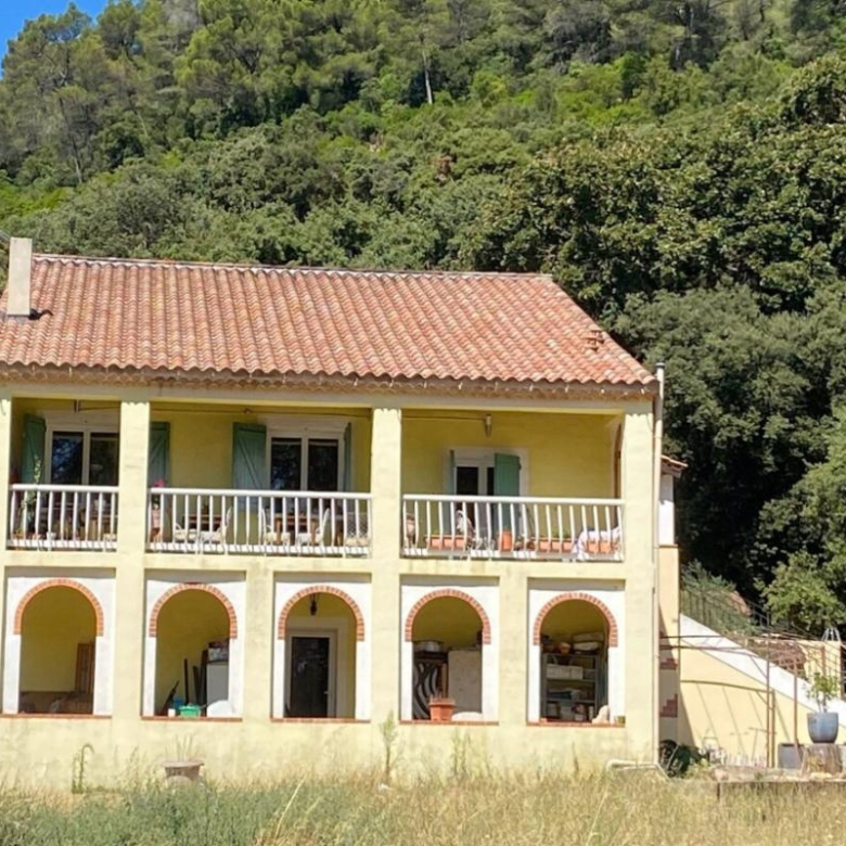 APPARTEMENT FAMILIAL D?EXCEPTION | VOLUMES GENEREUX, VUES PANORAMIQUES VERDOYANTES ? SEVRES CROIX BOSSET
