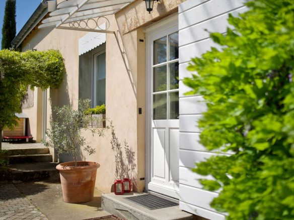 Charming house in Craponne? 1290m² plot