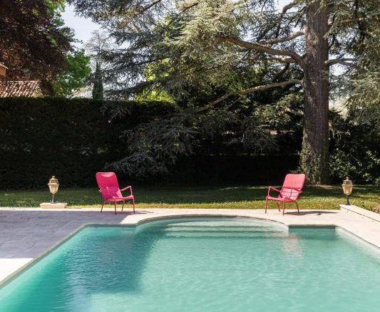 Grande Maison de Famille Jardin Piscine