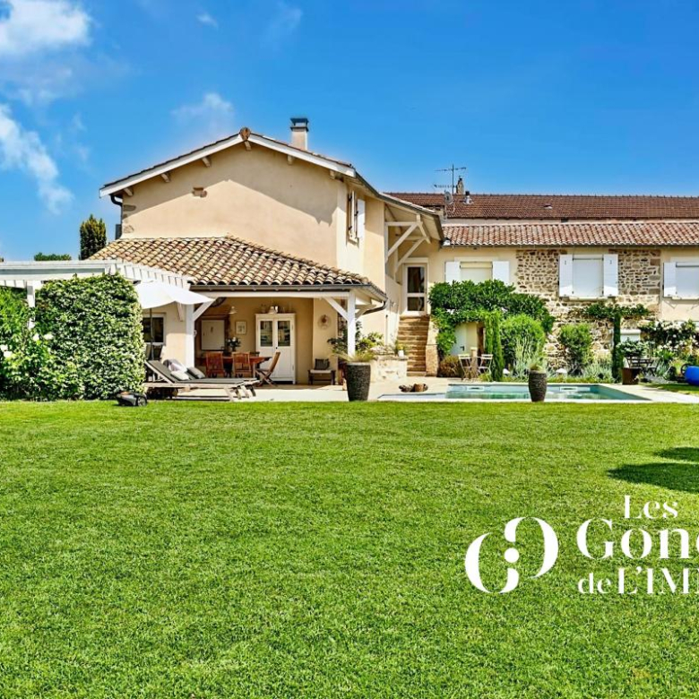 Charming apartment with panoramic terrace and independent studio - Villefranche-sur-Mer?