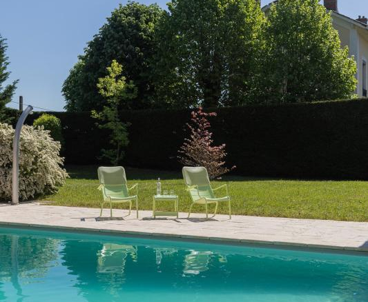 Large Family House with Garden and Swimming Pool