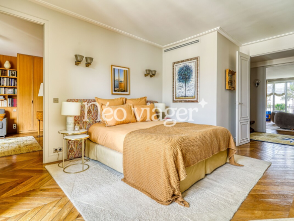 Apartment – ​​Paris – 140m²