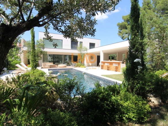 Luxury real estate photo | Charming Properties
