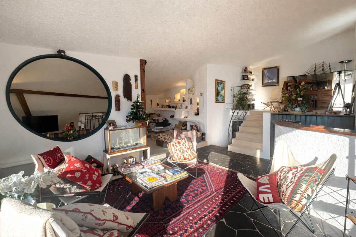 Luxury real estate photo | Charming Properties