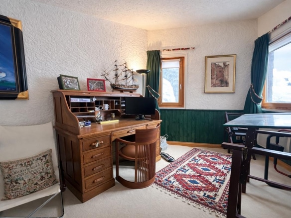Bureau dans un appartement au dernier étage avec vue sur la vallée de Morzine, Avoriaz.