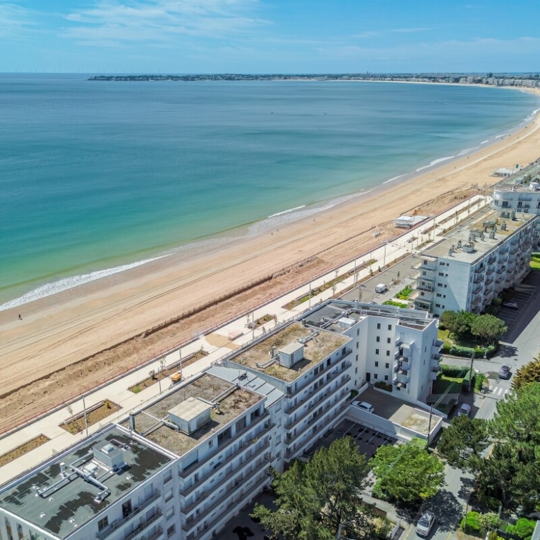 Luxury real estate photo | Charming Properties