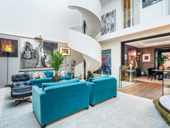 Luxury real estate photo | Charming Properties