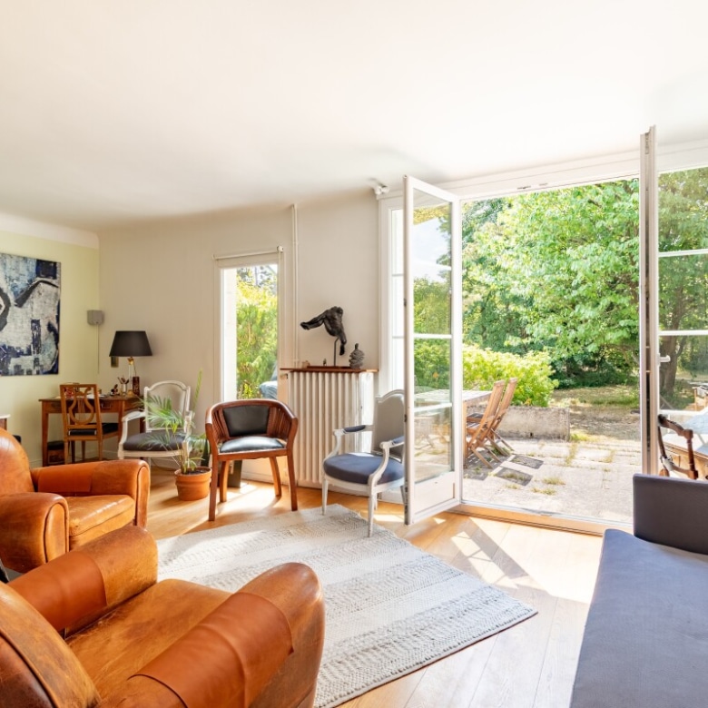 Luxury real estate photo | Charming Properties
